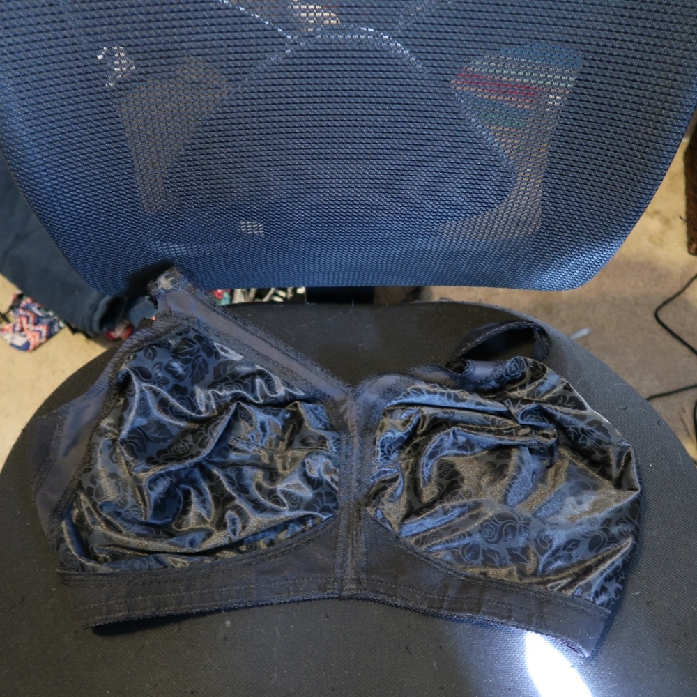 52DD Playtex Full Coverage Bra
